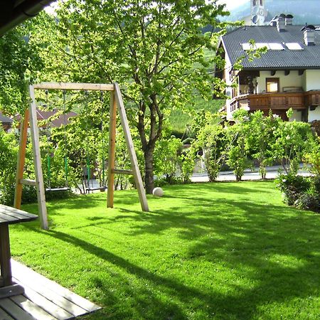 Appartements Haus Bachmann San Candido Bagian luar foto