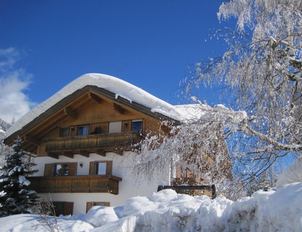 Appartements Haus Bachmann San Candido Bagian luar foto