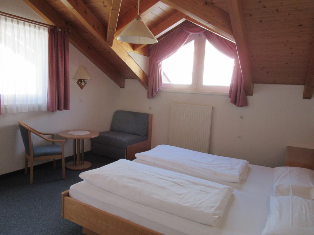 Appartements Haus Bachmann San Candido Bagian luar foto